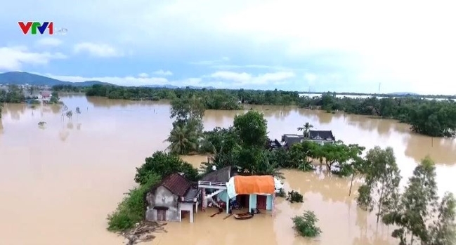 Hơn[-]100[-]tỉ[-]đồng[-]để…[-]danh[-]xưng,[-]xài[-]hoang[-]hay[-]chơi[-]trội?
